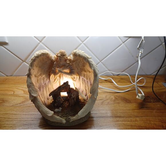 Sculpted Guardian Angel Nativity Manger Electric Nightlight - Picture 4 of 8